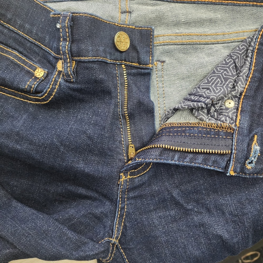 Tory Burch Women's Dark Denim Blue Jean Size 27 Straight Leg Gold Button Logo - Picture 10 of 14
